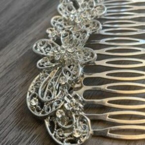 Vintage Filigree Hair Comb w Flower Design Wedding Bride Bridal Glam Floral - Picture 2 of 4
